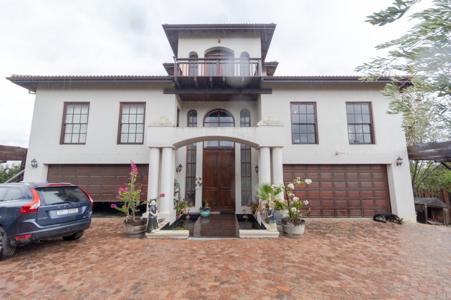 8 Bedroom Property for Sale in Windmeul Western Cape